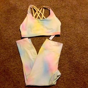 Fabletics power hold set